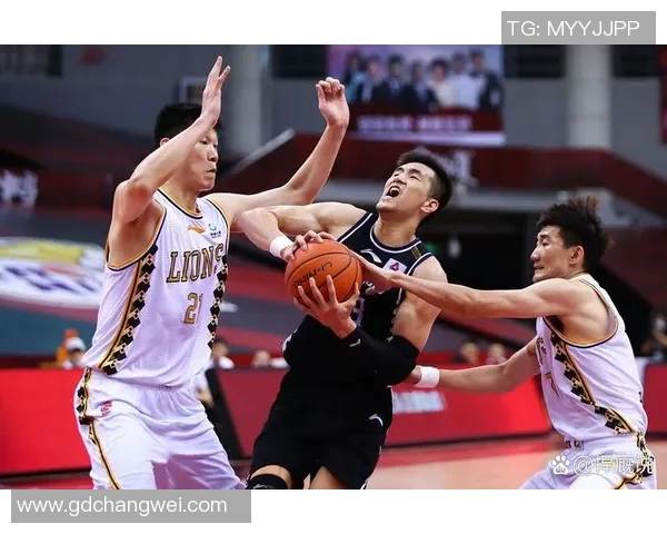 赛后分析：广州篮球队与深圳篮球队的速度较量与战术对决